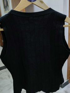 Sleek Black Buttoned Sleeveless Top Pants
