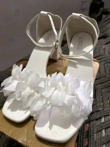 White Feather Like Heels