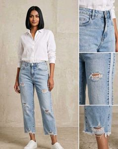 Distressed Light Wash Straight Leg Jeans