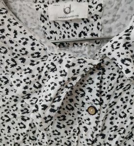 Chic Button-Up Girl Top
