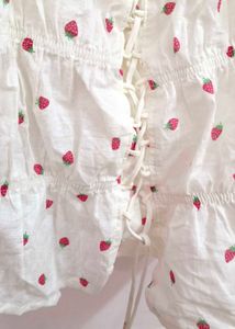 Cute Strawberry Print Cottagecore Top🤍🤍