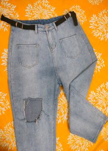 Urbanic Faded Blue Ripped Jeans on Sale👖