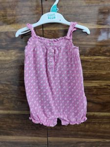 2 onesie for girls ( 6-9 months)