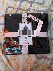 offer accepted - VS NIGHTSUIT XXL
