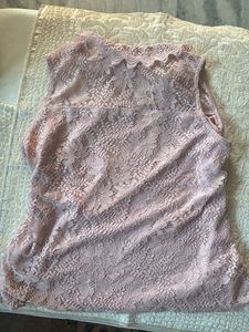 Elegant Lace Sleeveless Top