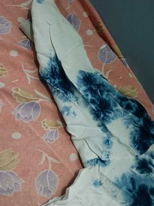 Embroidered Tie-Dye Kurta