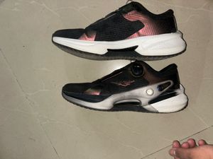 Stylish Black &amp; Gold Sports Shoes