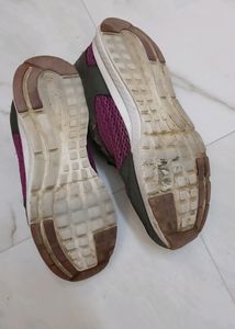 Sports Shoes Women.