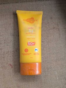 Aqualogica Glow Dew Sunscreen SPF 50+