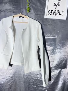 SHEIN Chic White Blazer