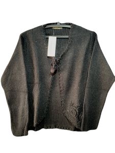 Girls Shrug