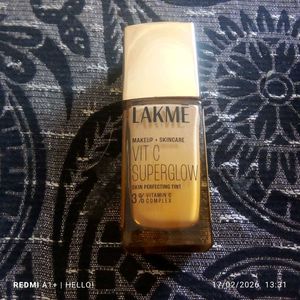 Lakme vit c super glow skin perfecting tint