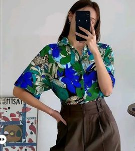 Vintage Beautiful Shirt✨️