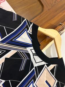 Stylish Geometric Print Top