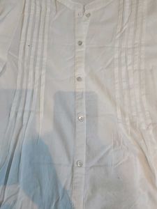 Elegant White Pleated Kurta
