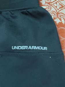 UNDER ARMOUR LOWER UNISEX LIKE NEW
