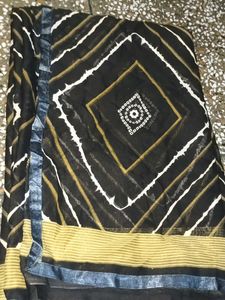 Stylish Black Saree with Abstract Print