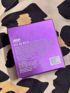 Nykaa Eye Go Bold 9-in-1 Eyeshadow Palette