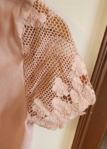 Shein Lace Sleeve Top Size XS but fits M