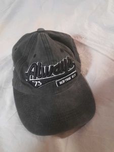 Grey Baseball Cap🤎