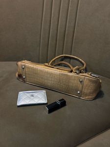 da Milano Stylish Tan Croc Embossed Hobo Bag