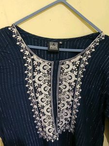 Elegant Navy Blue Embroidered Kurta
