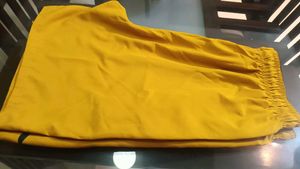 PUMA SHORTS (XL)SIZE