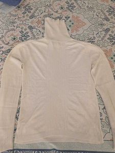 Chic Cream Turtleneck Sweater
