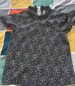 Stylish Black & White Print Top