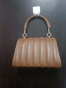 Chic Quilted Handbag