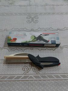 Diwali Gift - Clever Cutter 2-in-1