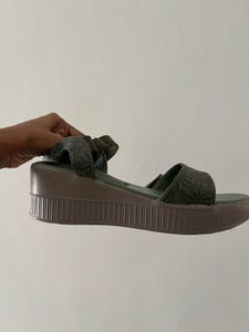 Chic Green Platform Sandals