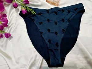 🇳🇿💫🎀Navy Blue Floral Print Panty