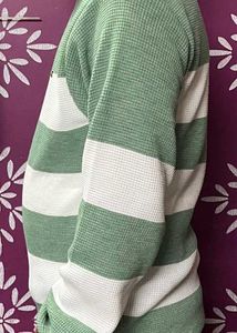 Men's Winter Sweatear Size L Chest 42 Length 27