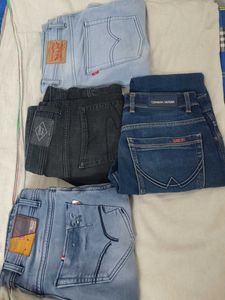 Bundle of 4 Men's Jeans