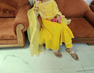 Yellow Polka Dot Kurta Set with Dupatta