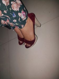 Women's Bridal Heel.