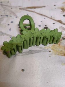 Cute Flower Hair Claw Clips (Set of 2)