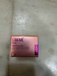 Lakme 9 to 5 CC Airy Mousse Beige