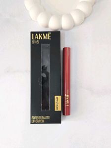 Lakme 9 to 5 Forever Matte Lip Crayon