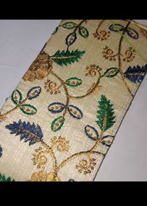 Embroidered Clutch Set - Elegant &amp; Chic