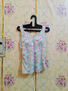 🇳🇿💫🎀V-Neck Floral Print Camisole Top