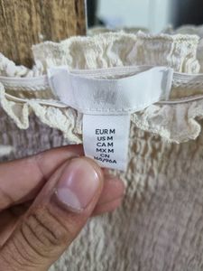 H&amp;M Cream Ruffled Sleeve Mini Dress