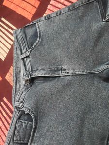 Distressed Wide Leg Jeans combo