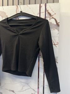 Classic Black Long Sleeve Top, Bust- 34 Strechable