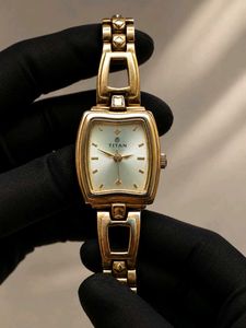 Titan women's watch | gold | vintage