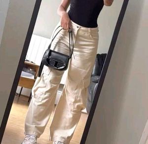 Bershka Cargo Pants - Beige