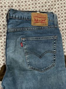 Levi’s blue jeans