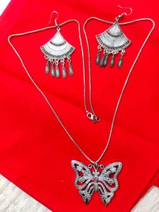 Jwelery Set With Silver 🦋Butterfly Pendant