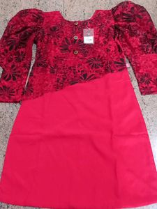 Red Printed Puff Sleeves dress 8to10 years